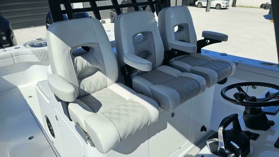 2025 Costa Custom 34SV