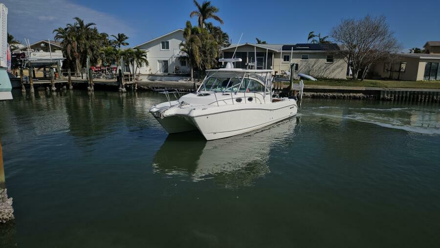 2008 World Cat 320 EC