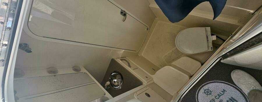 2008 World Cat 320 EC