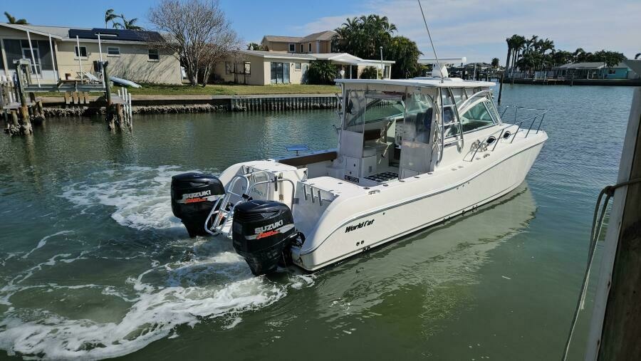 2008 World Cat 320 EC