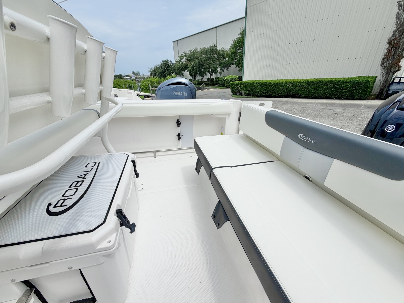22ft Robalo Yacht For Sale