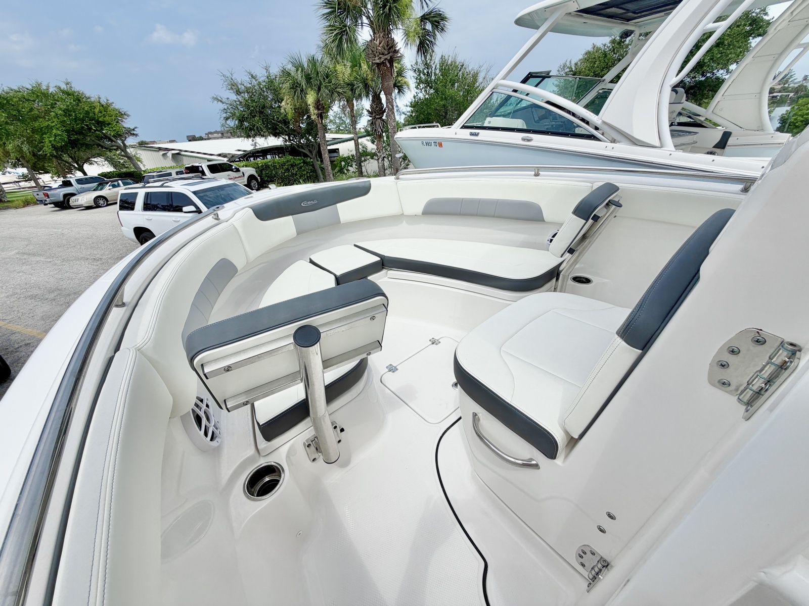 22ft Robalo Yacht For Sale