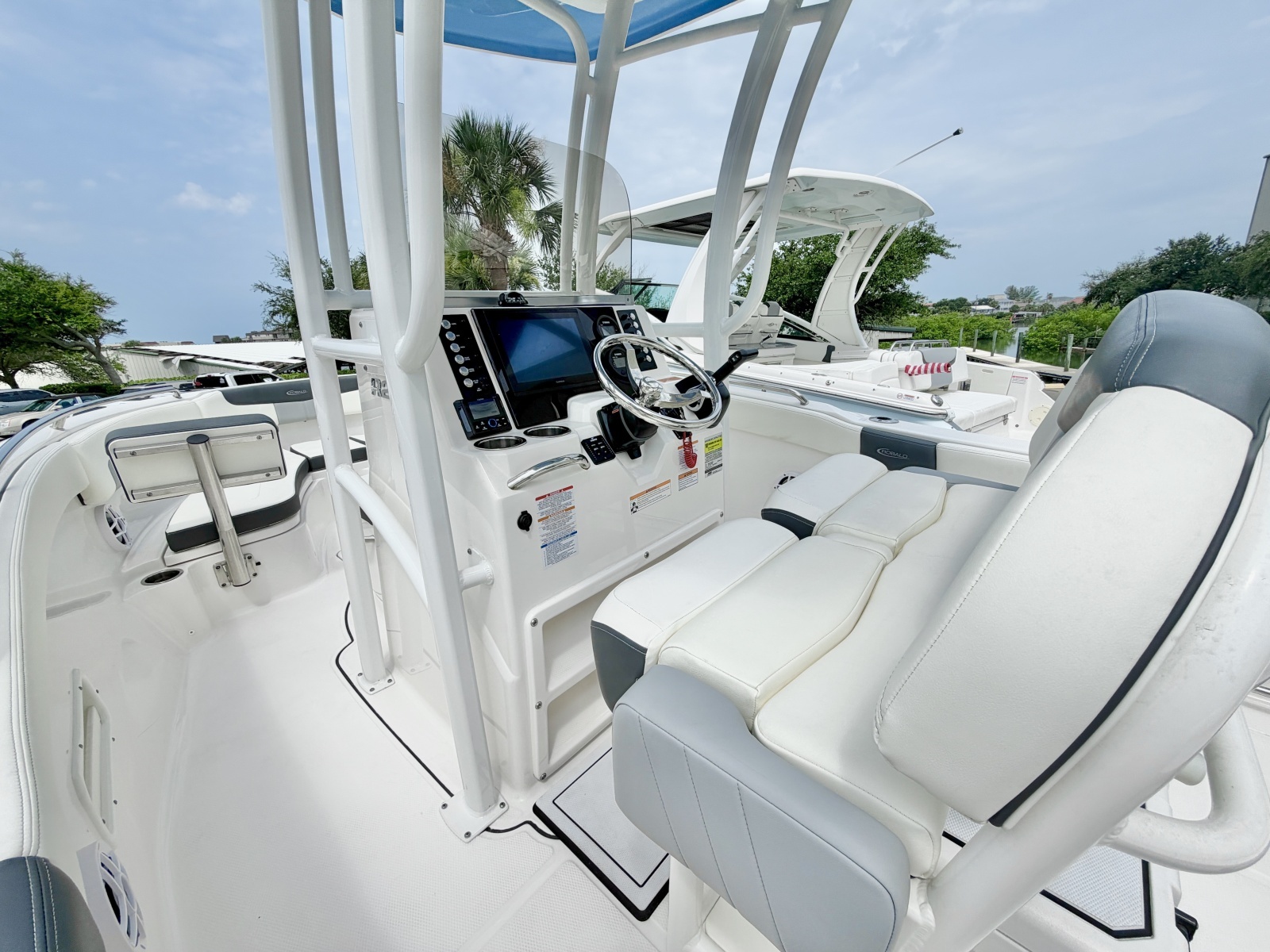 22ft Robalo Yacht For Sale
