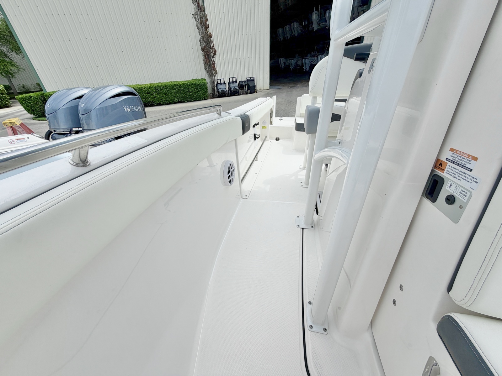 22ft Robalo Yacht For Sale