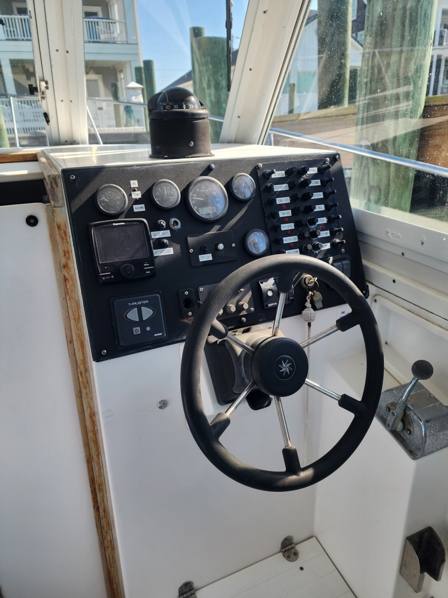 28ft Albin Yacht For Sale
