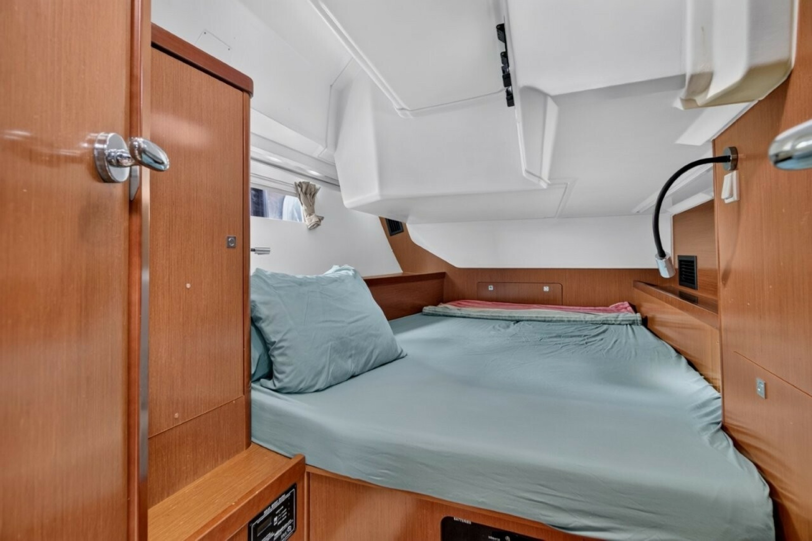 2013 Beneteau Oceanis 45