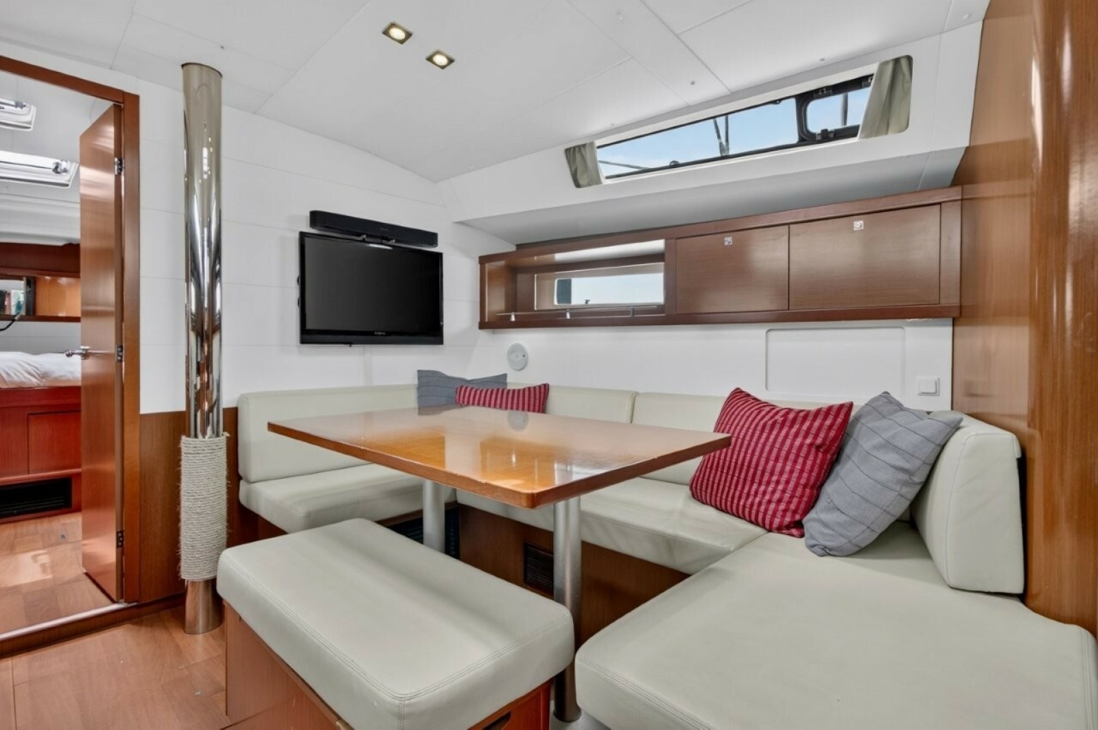 2013 Beneteau Oceanis 45