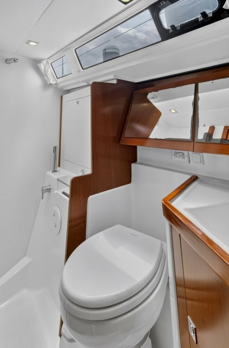 2013 Beneteau Oceanis 45