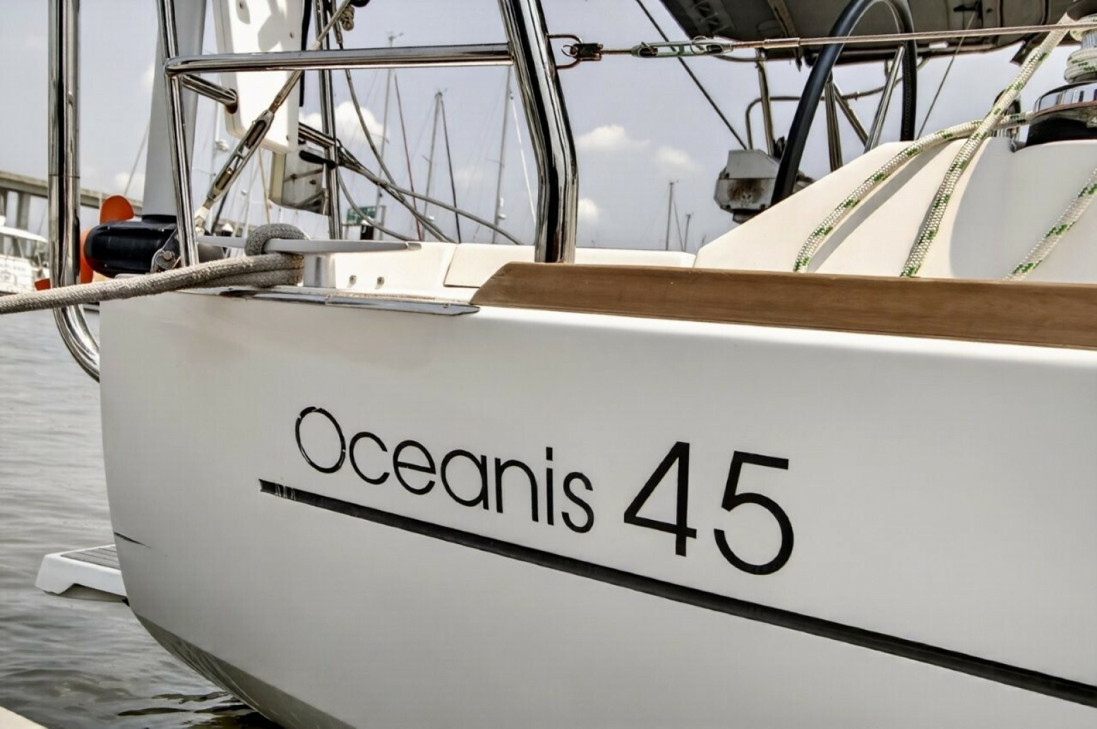 2013 Beneteau Oceanis 45