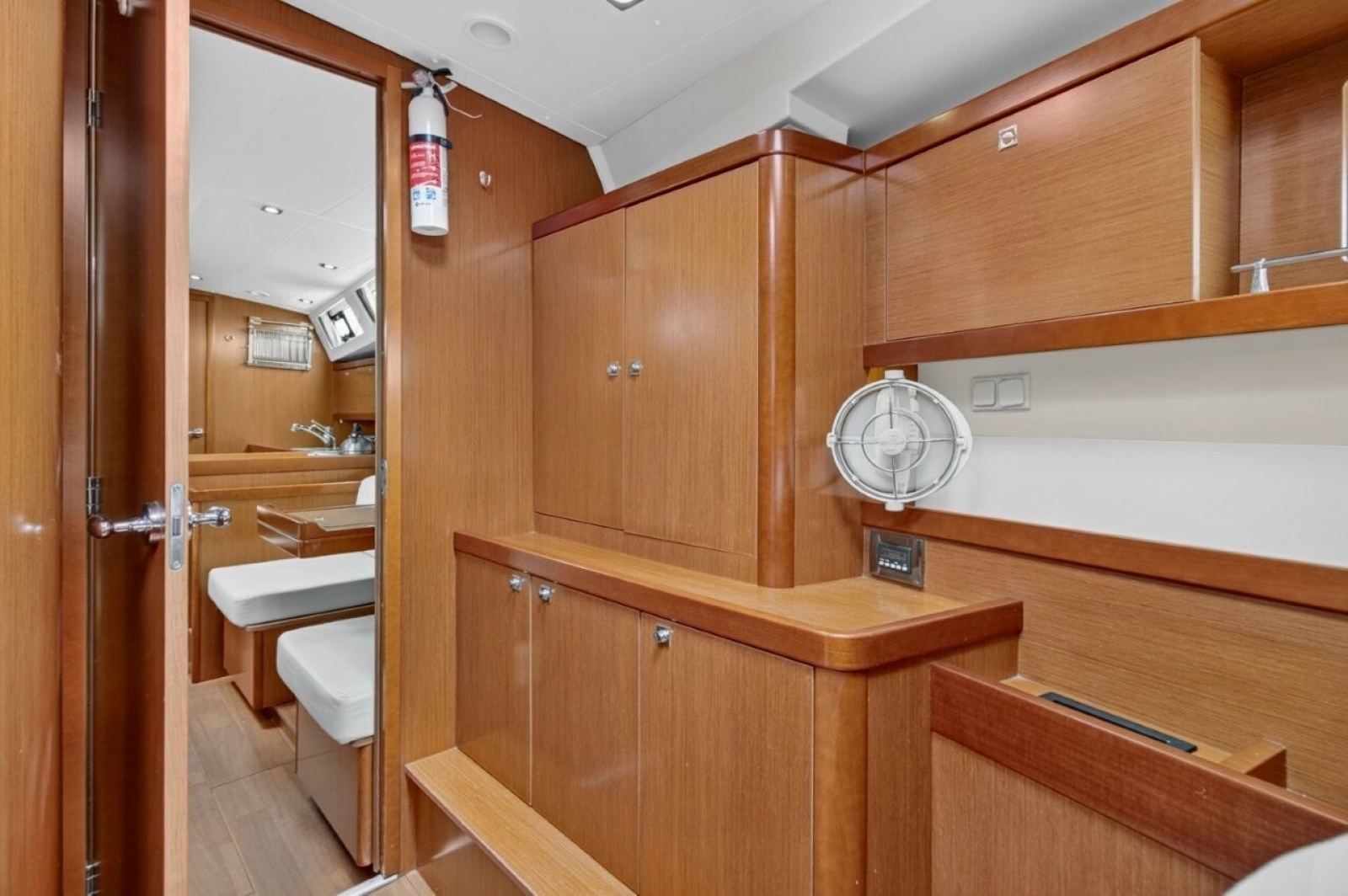 2013 Beneteau Oceanis 45