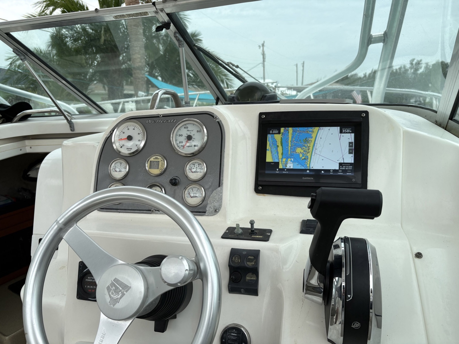 2003 Wellcraft 270 Coastal