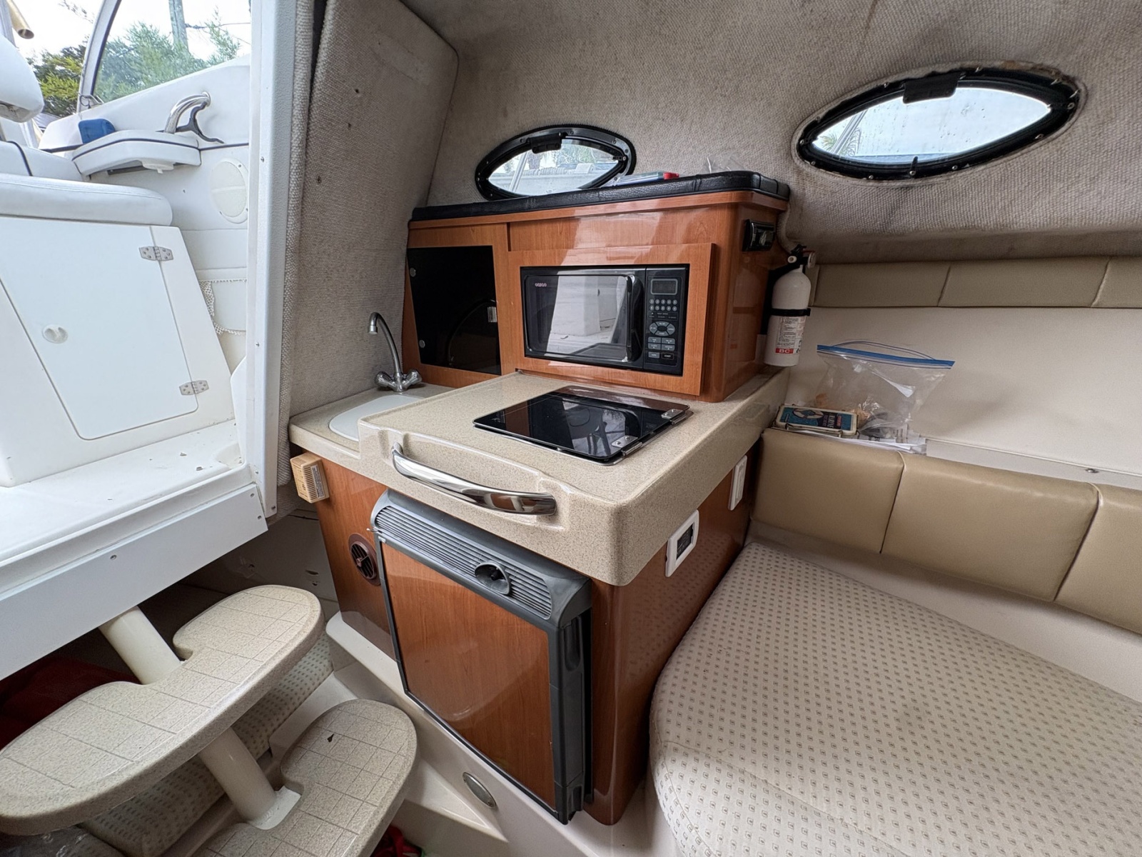 2003 Wellcraft 270 Coastal
