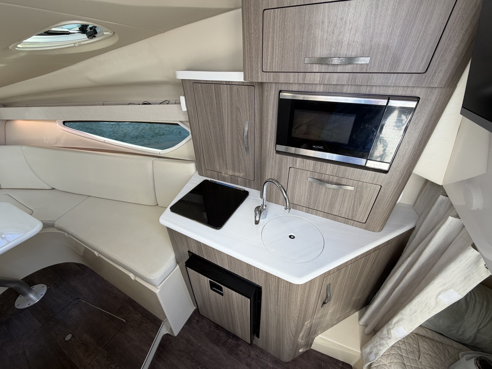 2020 Regal 28 Express