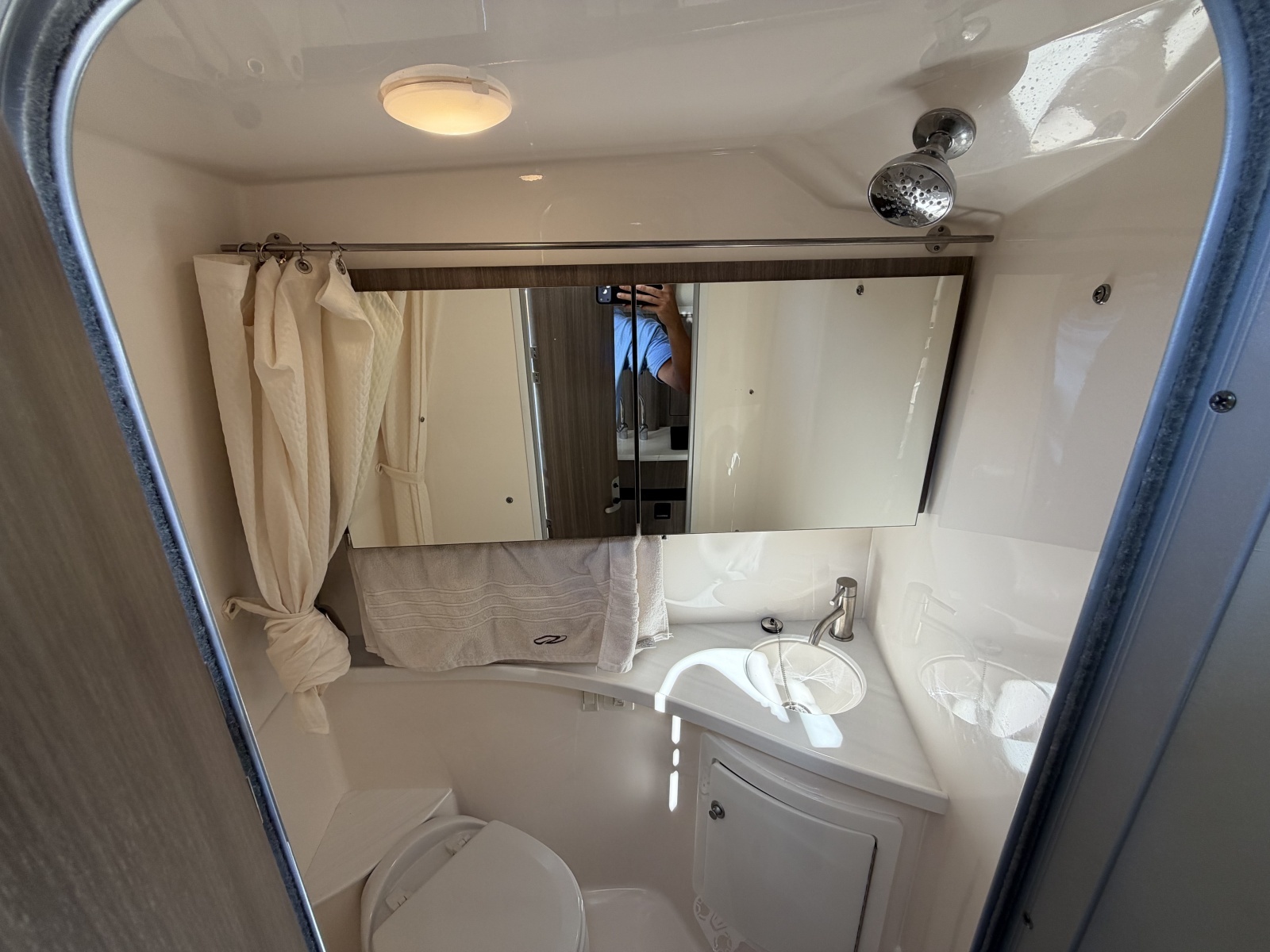 2020 Regal 28 Express