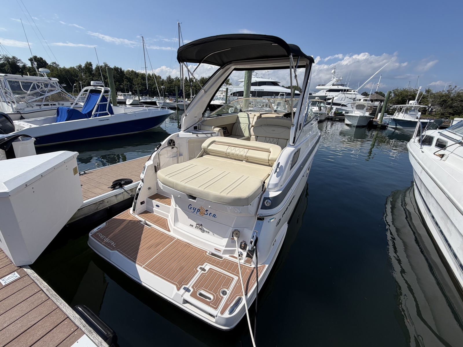 2020 Regal 28 Express