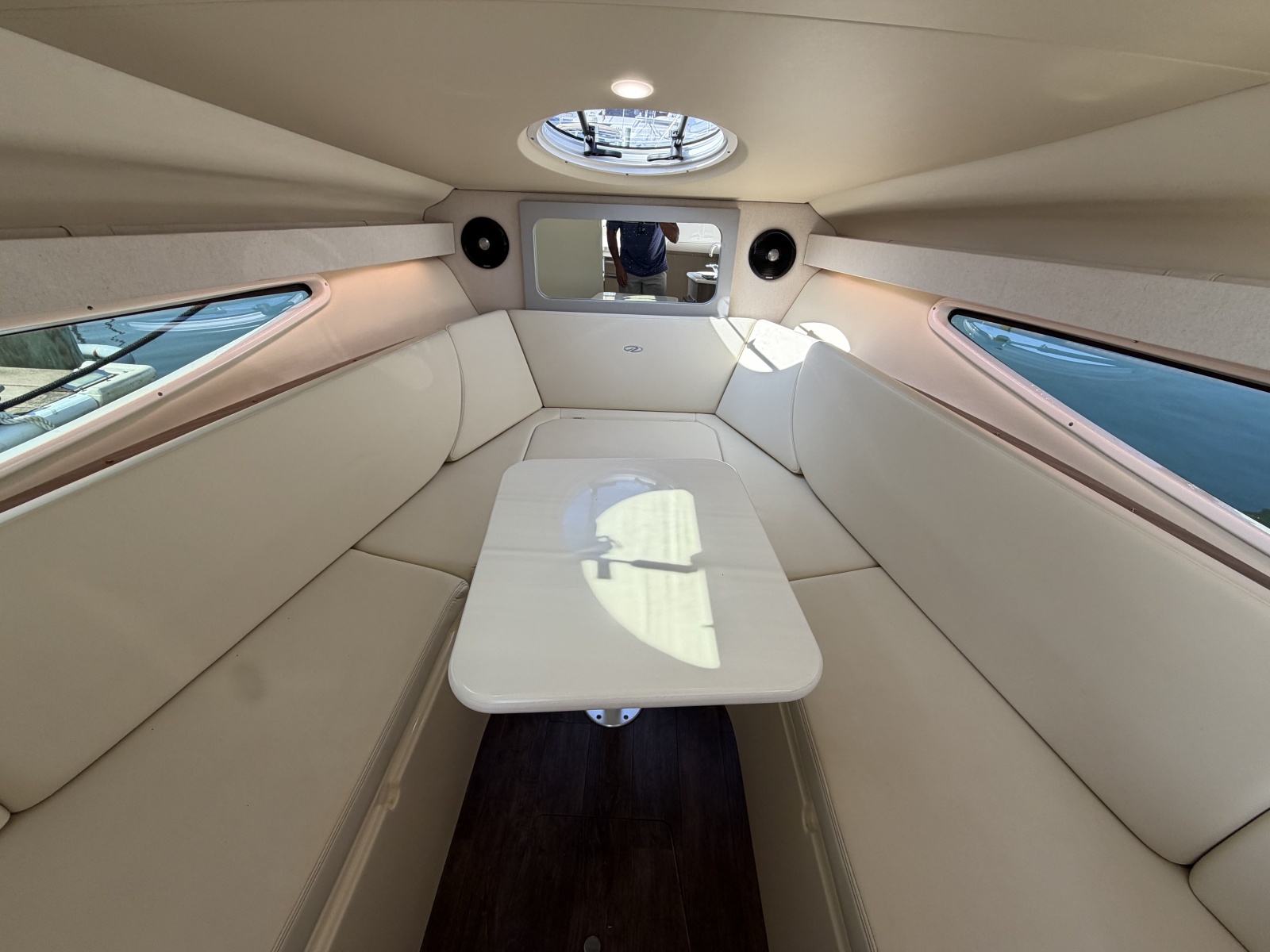 2020 Regal 28 Express