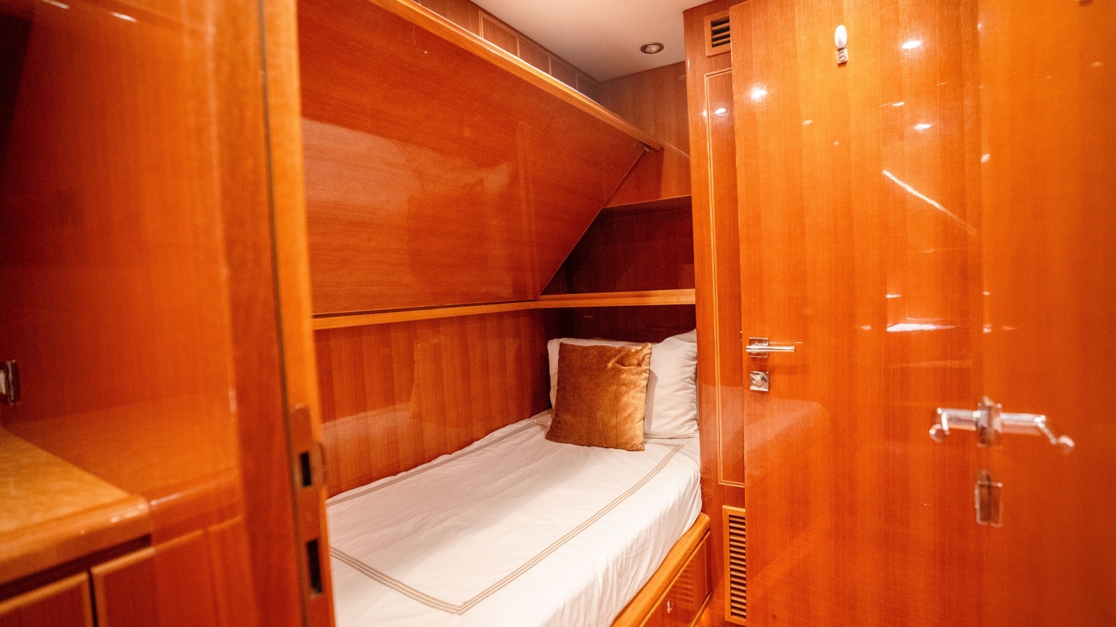 2015 Monte Fino Motor Yacht