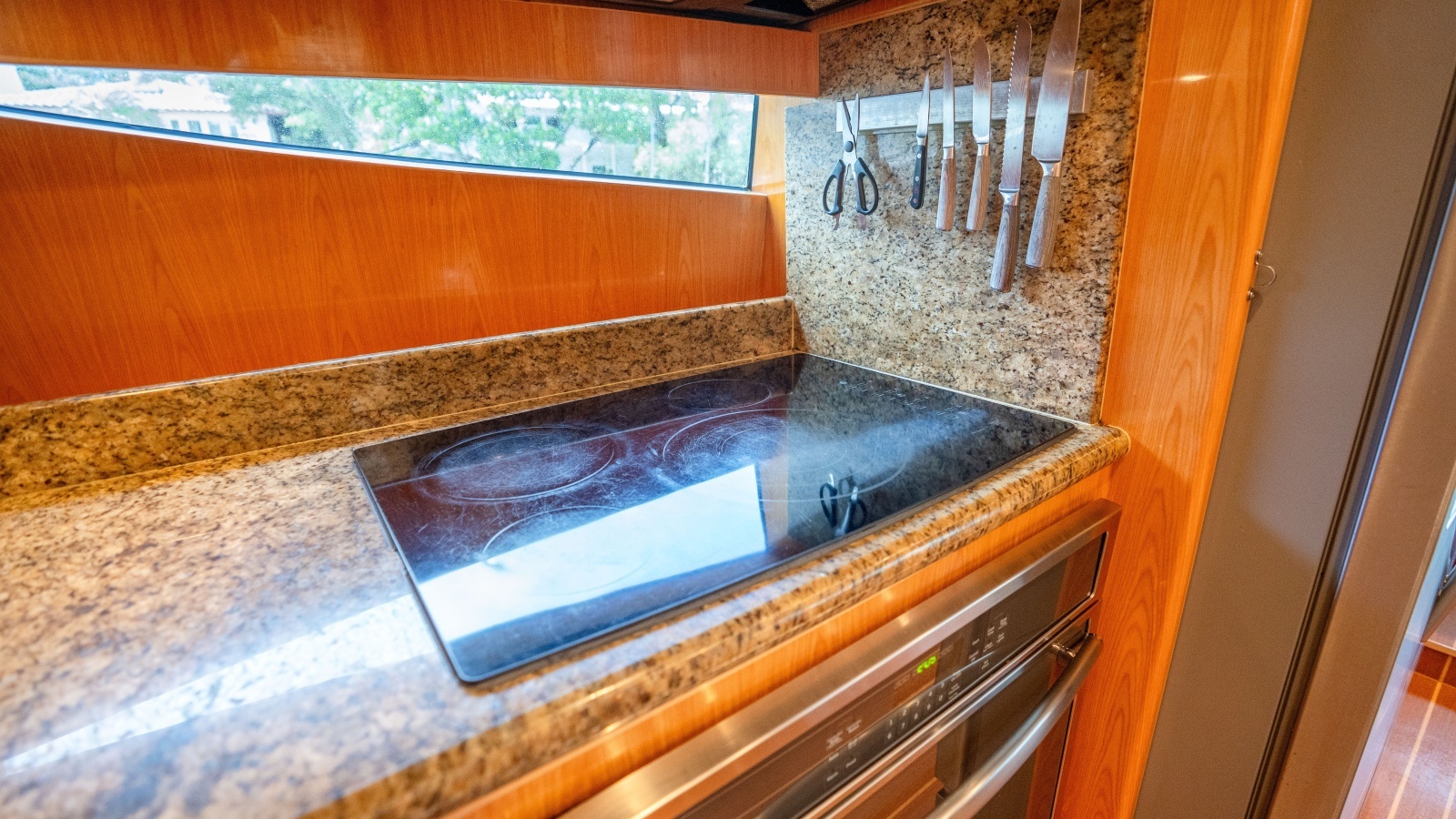 2015 Monte Fino Motor Yacht