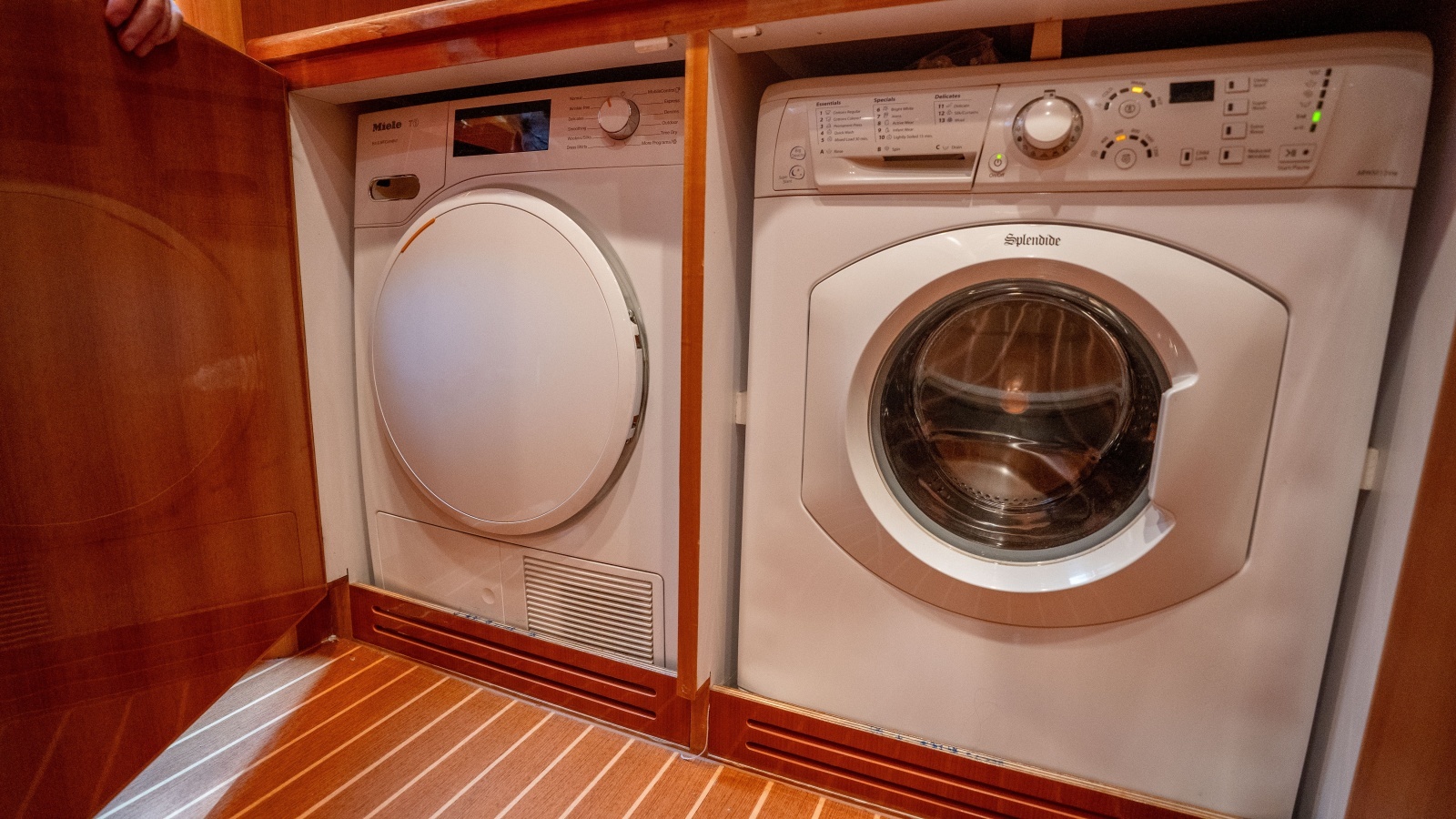 2015 Monte Fino Motor Yacht