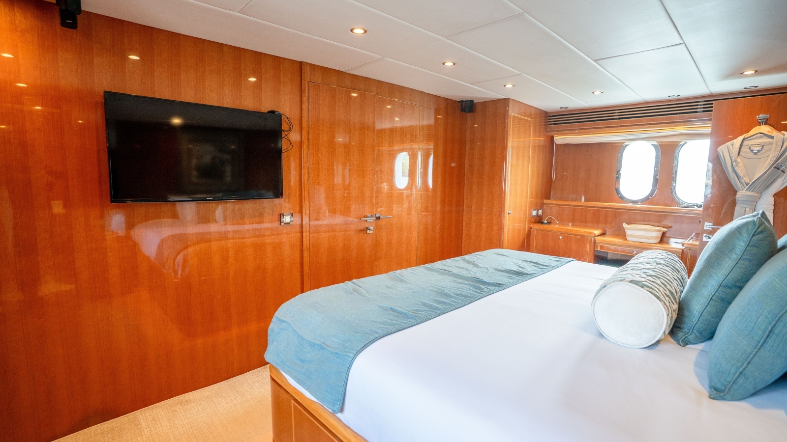 2015 Monte Fino Motor Yacht