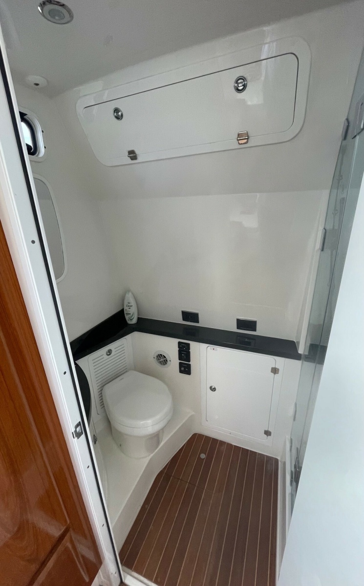 DC 53ft HCB Yacht For Sale