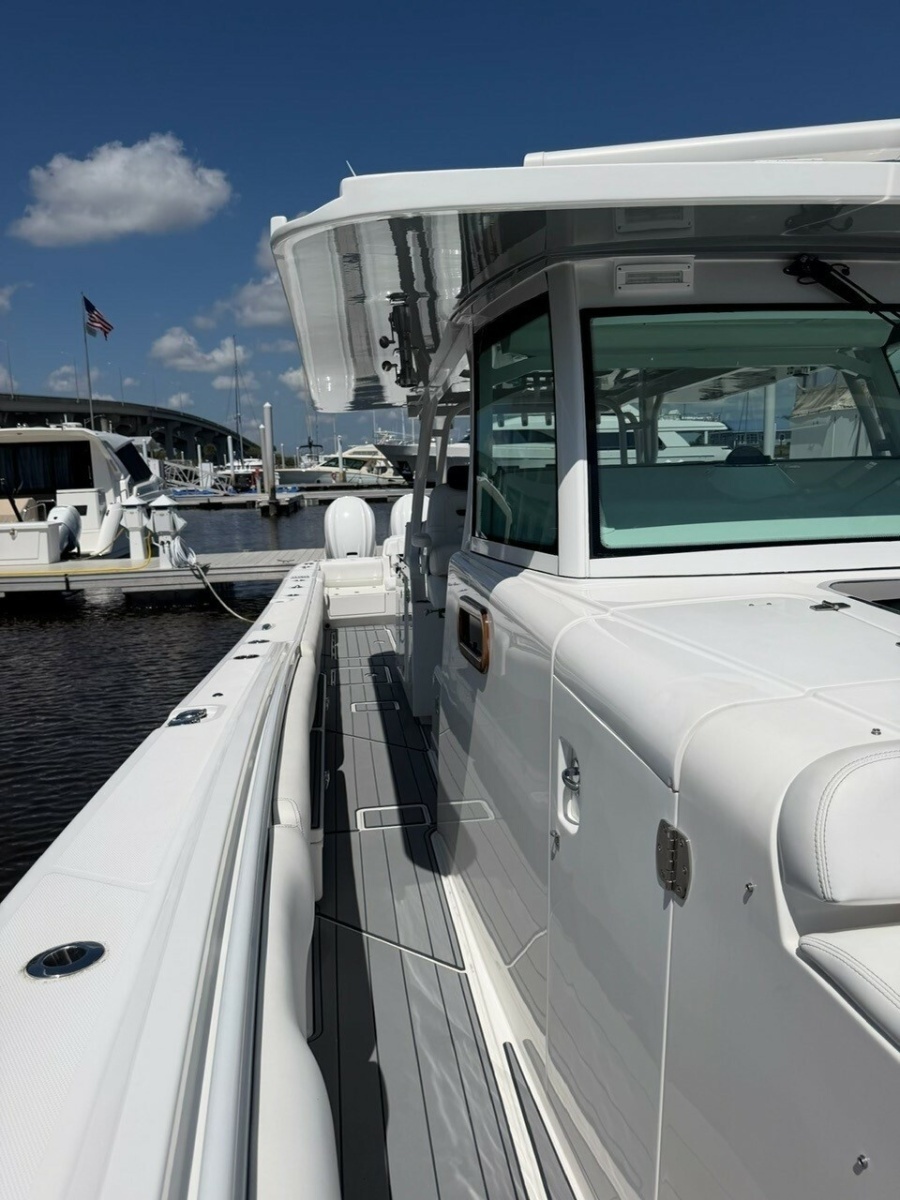 DC 53ft HCB Yacht For Sale