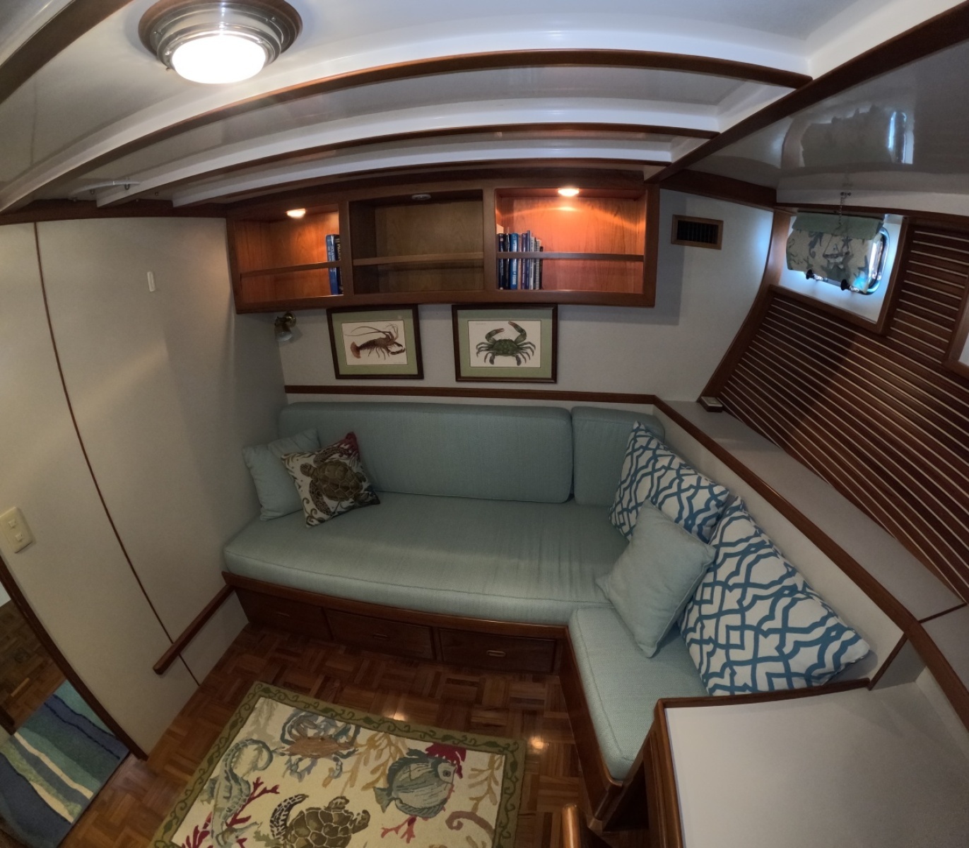 Guest Stateroom Convertible Berth