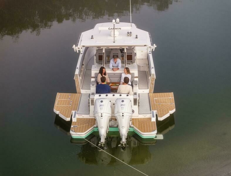 34ft Regal Yacht For Sale