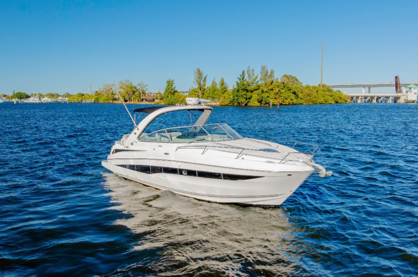 2013 Sea Ray 370 Venture