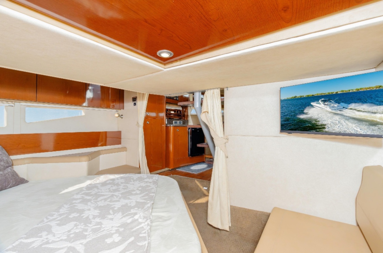 2013 Sea Ray 370 Venture