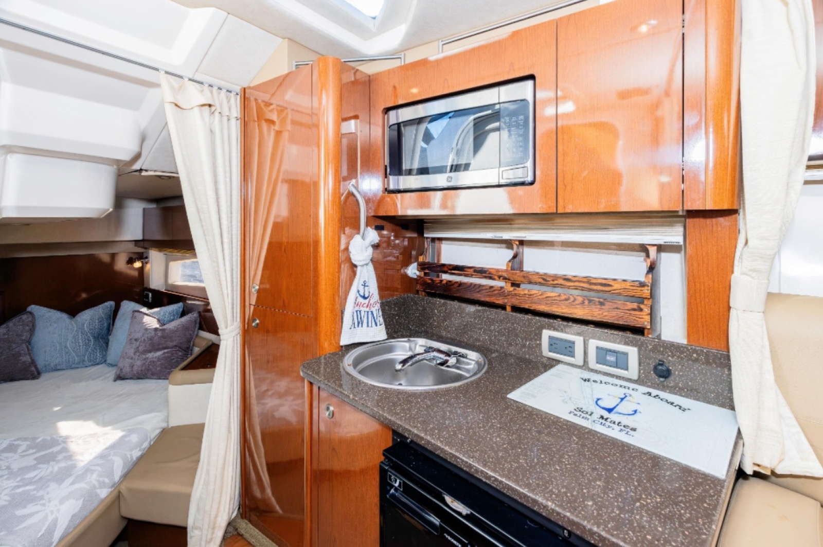 2013 Sea Ray 370 Venture