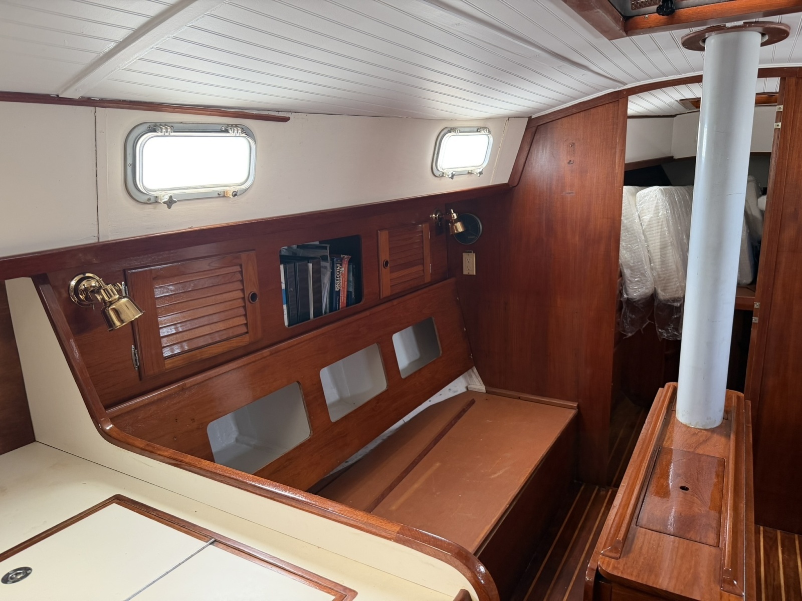 PANACEA 42ft Pearson Yacht For Sale