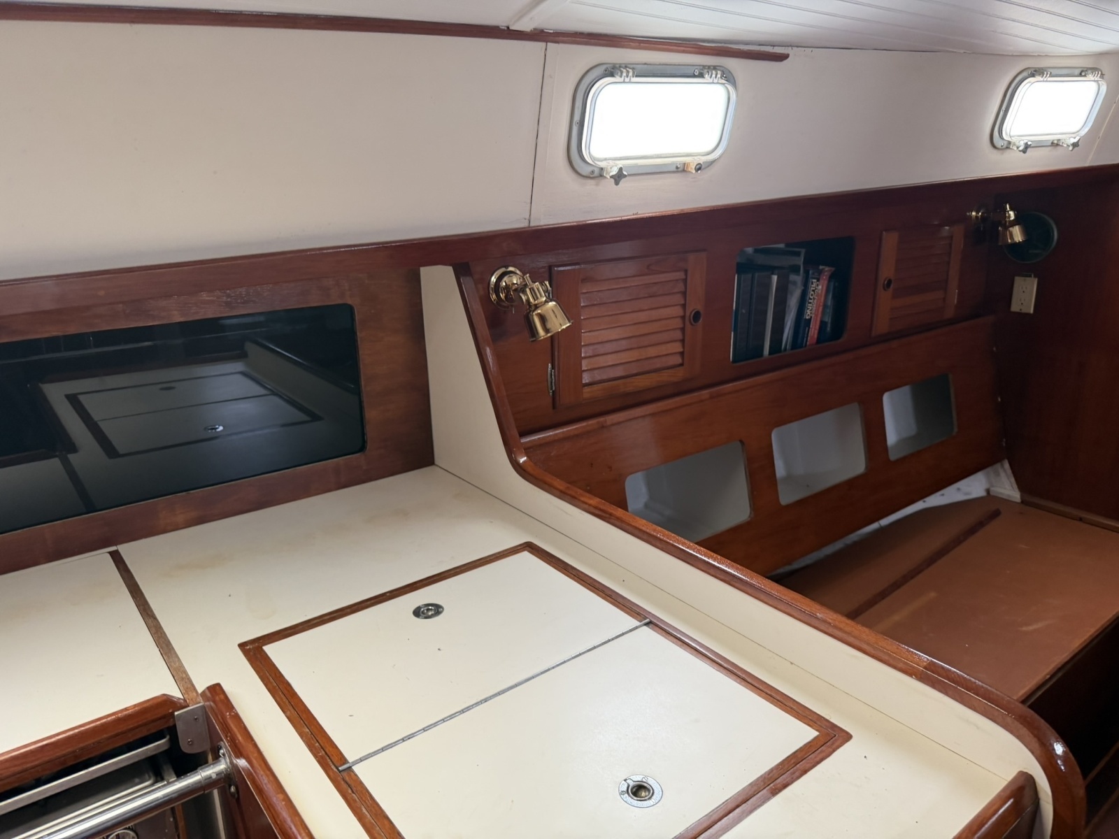 PANACEA 42ft Pearson Yacht For Sale