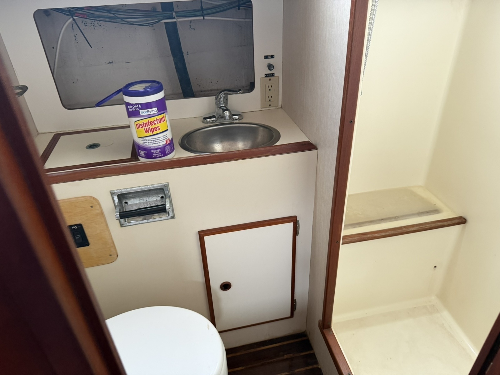 PANACEA 42ft Pearson Yacht For Sale