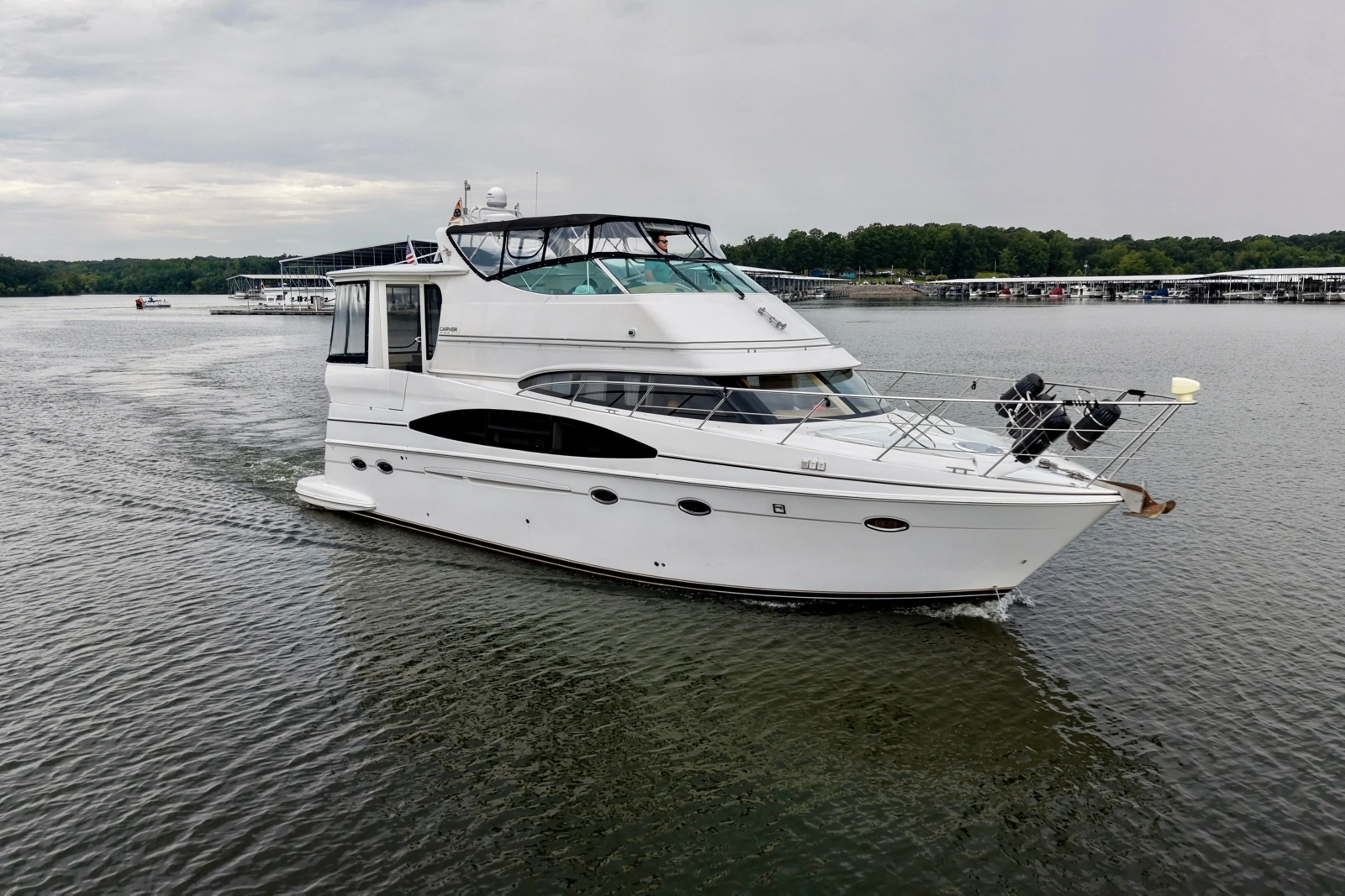 2004 Carver 466 Motor Yacht