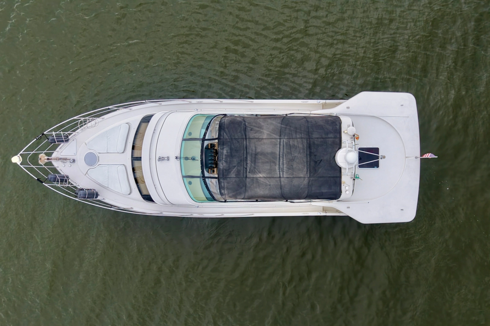 2004 Carver 466 Motor Yacht