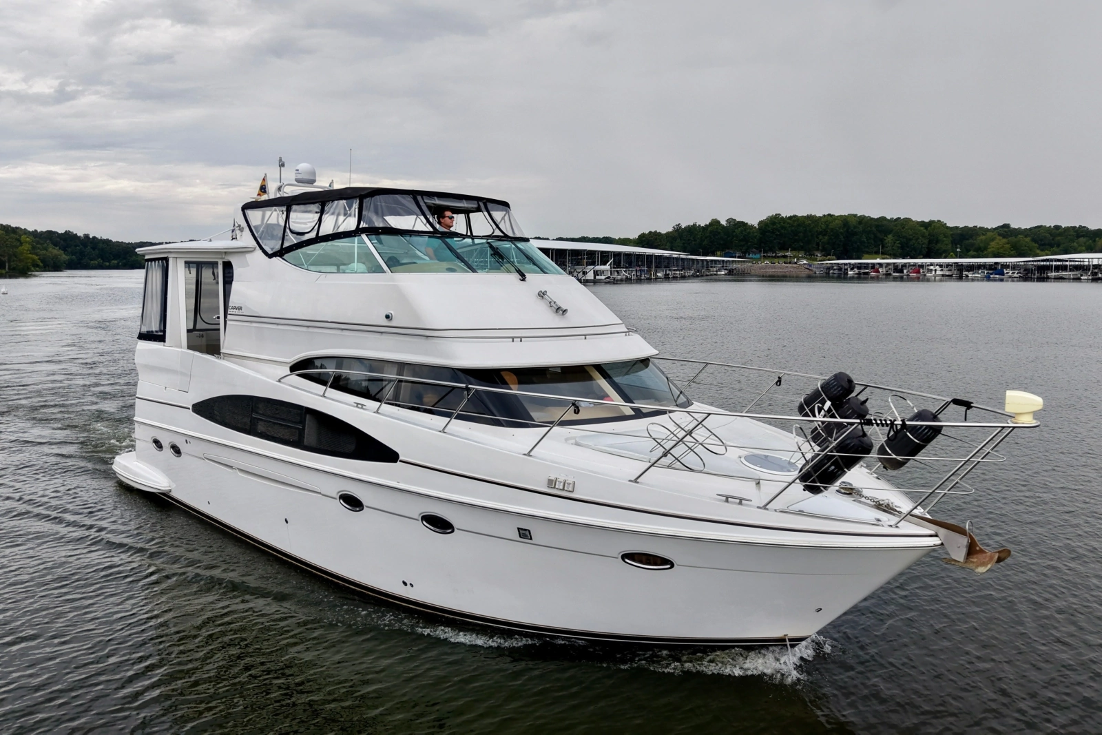 2004 Carver 466 Motor Yacht