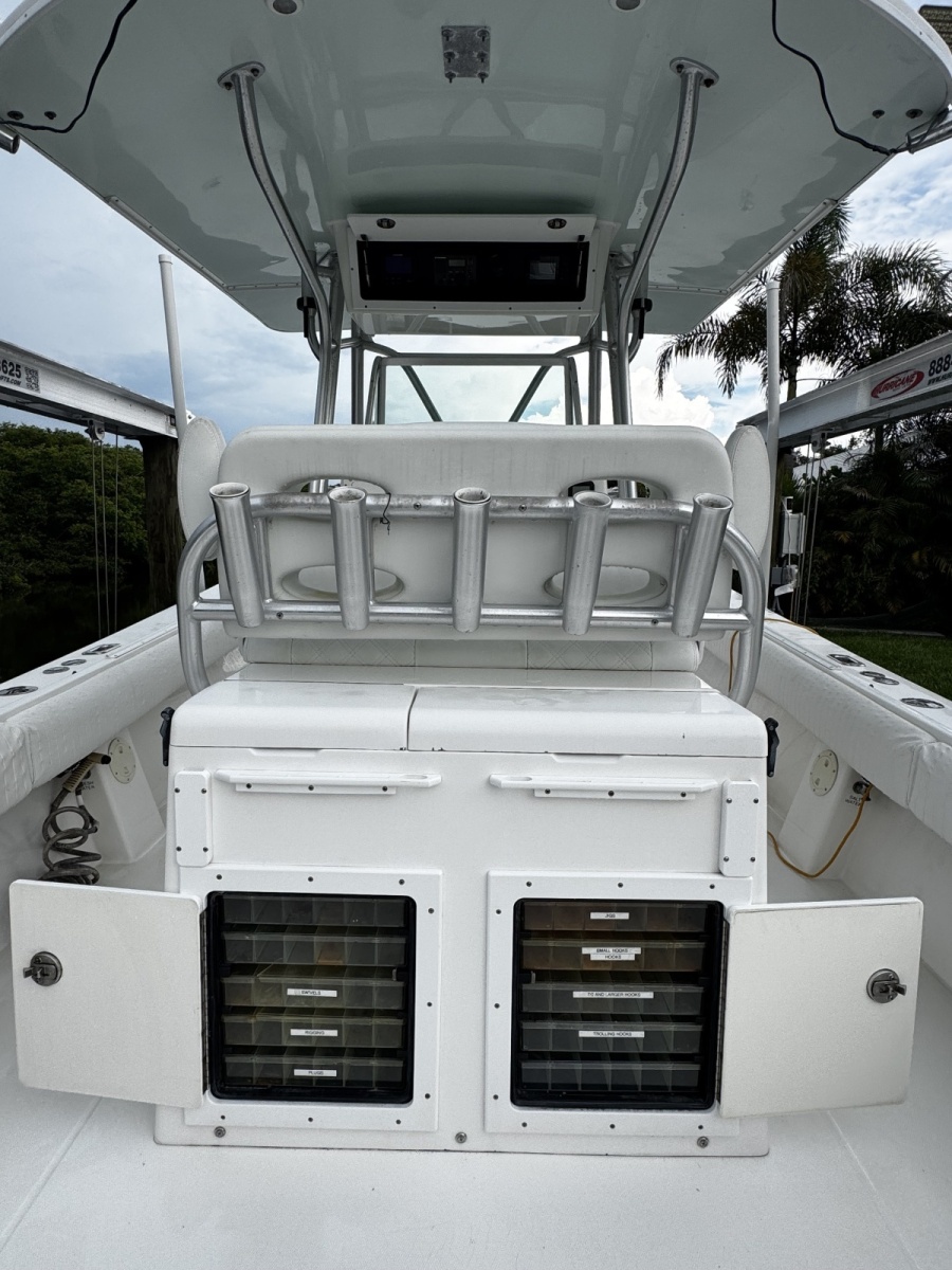 2006 Regulator 32FS