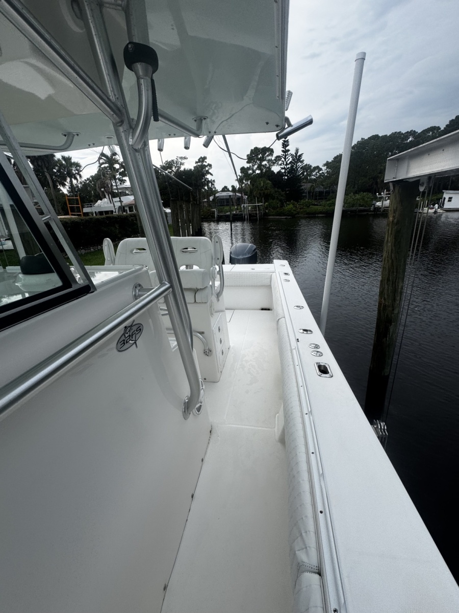 2006 Regulator 32FS