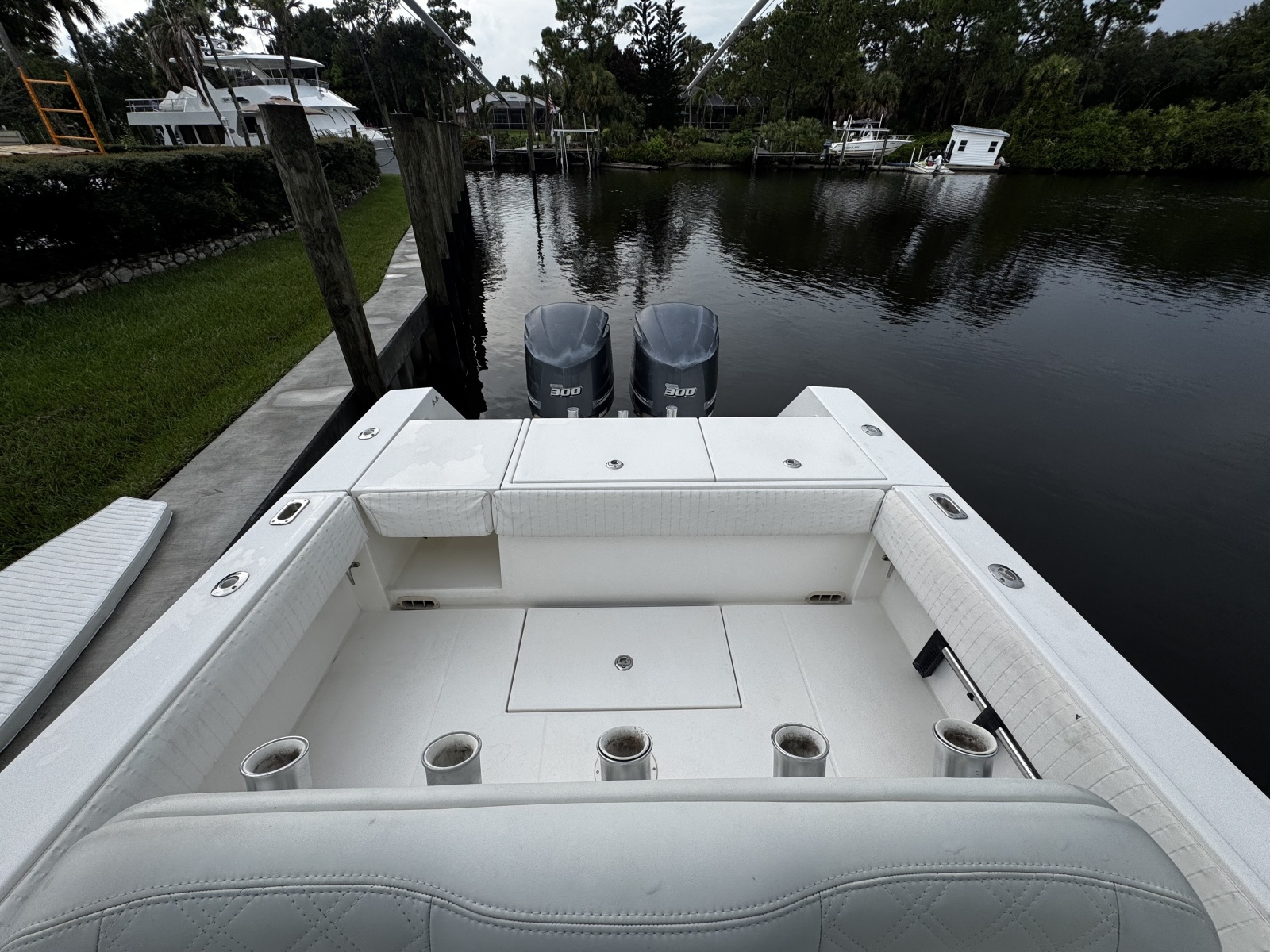 2006 Regulator 32FS