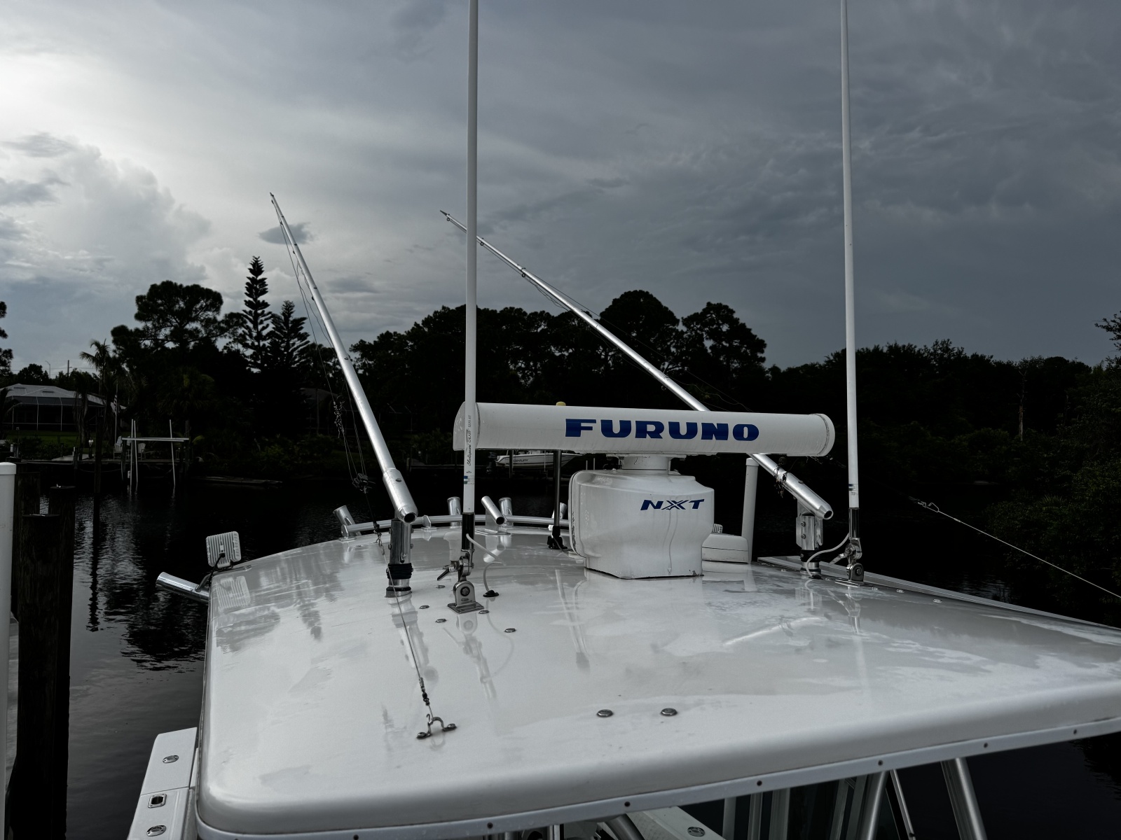 2006 Regulator 32FS