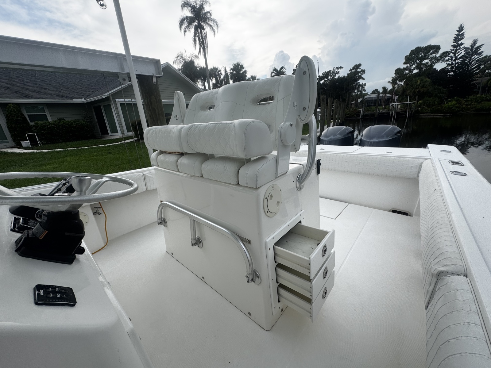 2006 Regulator 32FS
