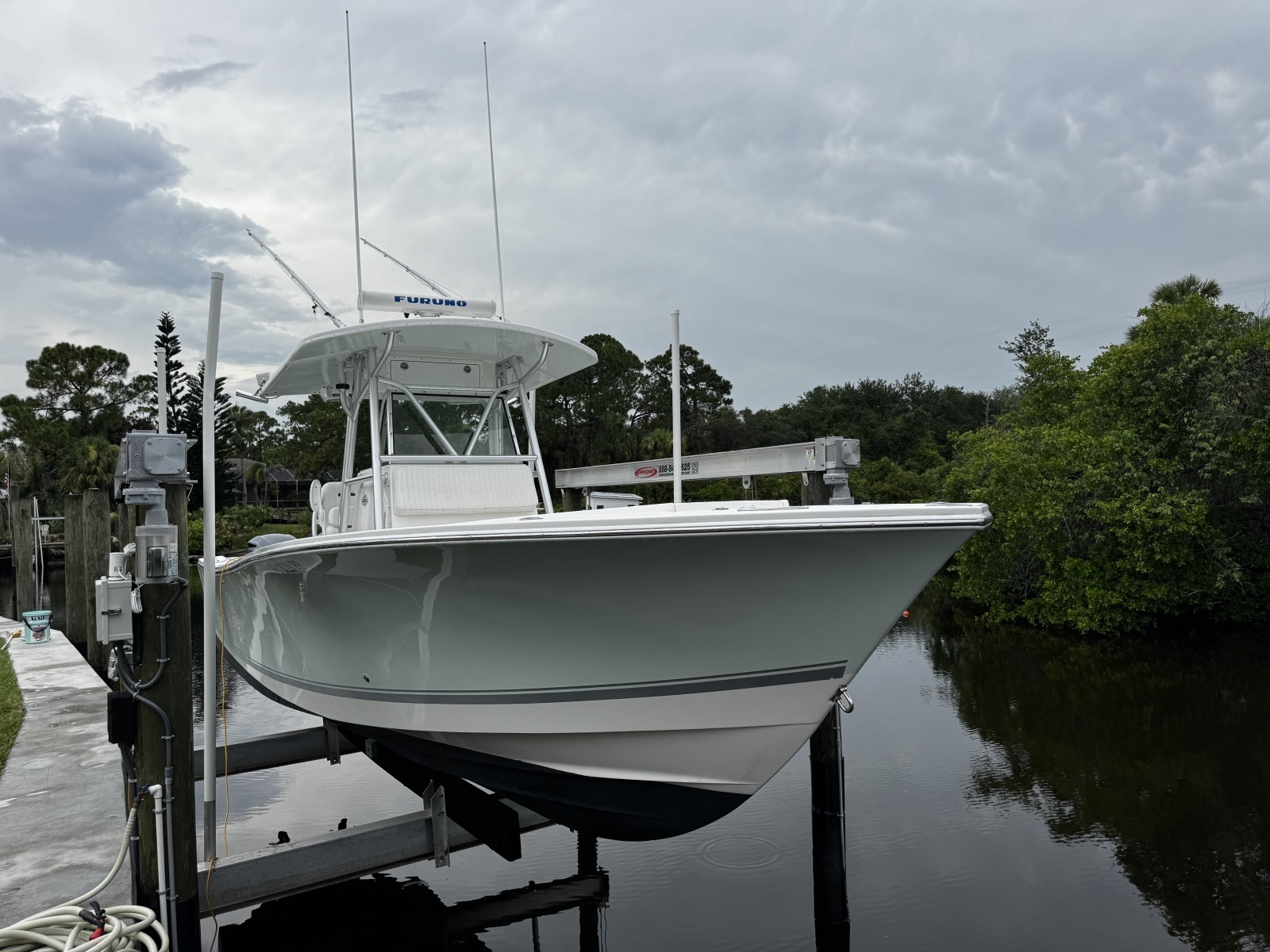 2006 Regulator 32FS