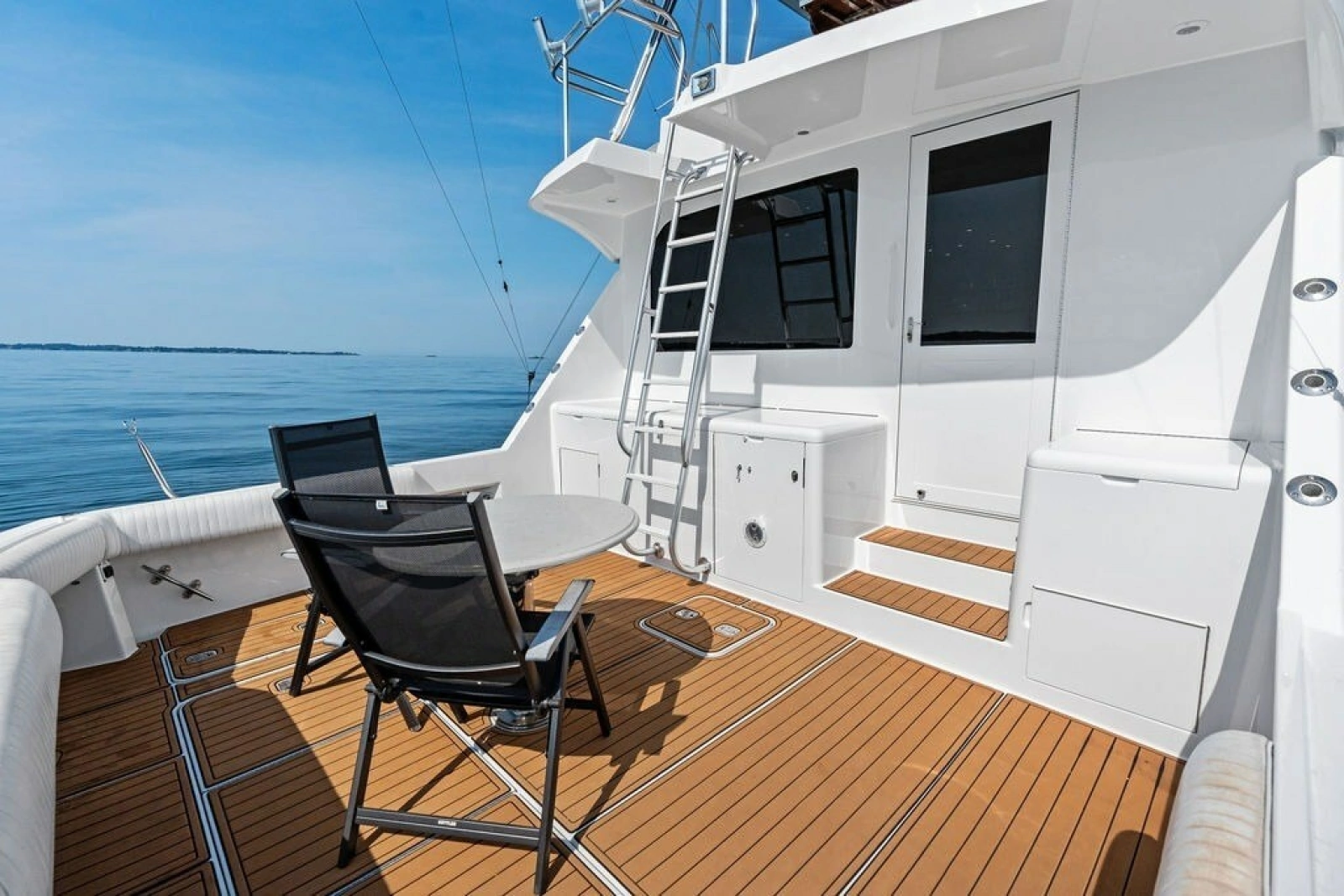 1999 Hatteras 60 Convertible