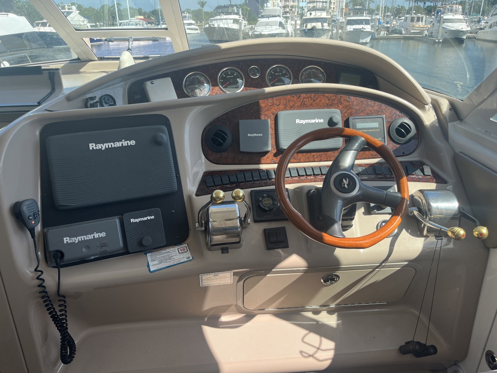 2002 Sea Ray Motor Yacht