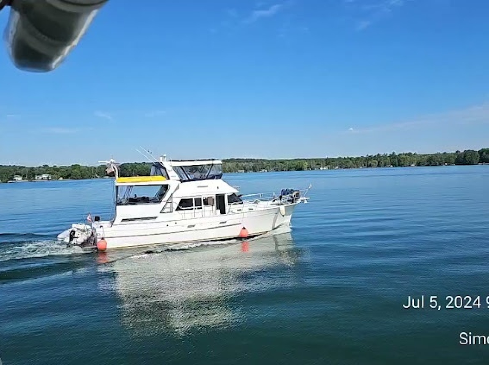 1985 Jefferson 48 Cockpit Motoryacht