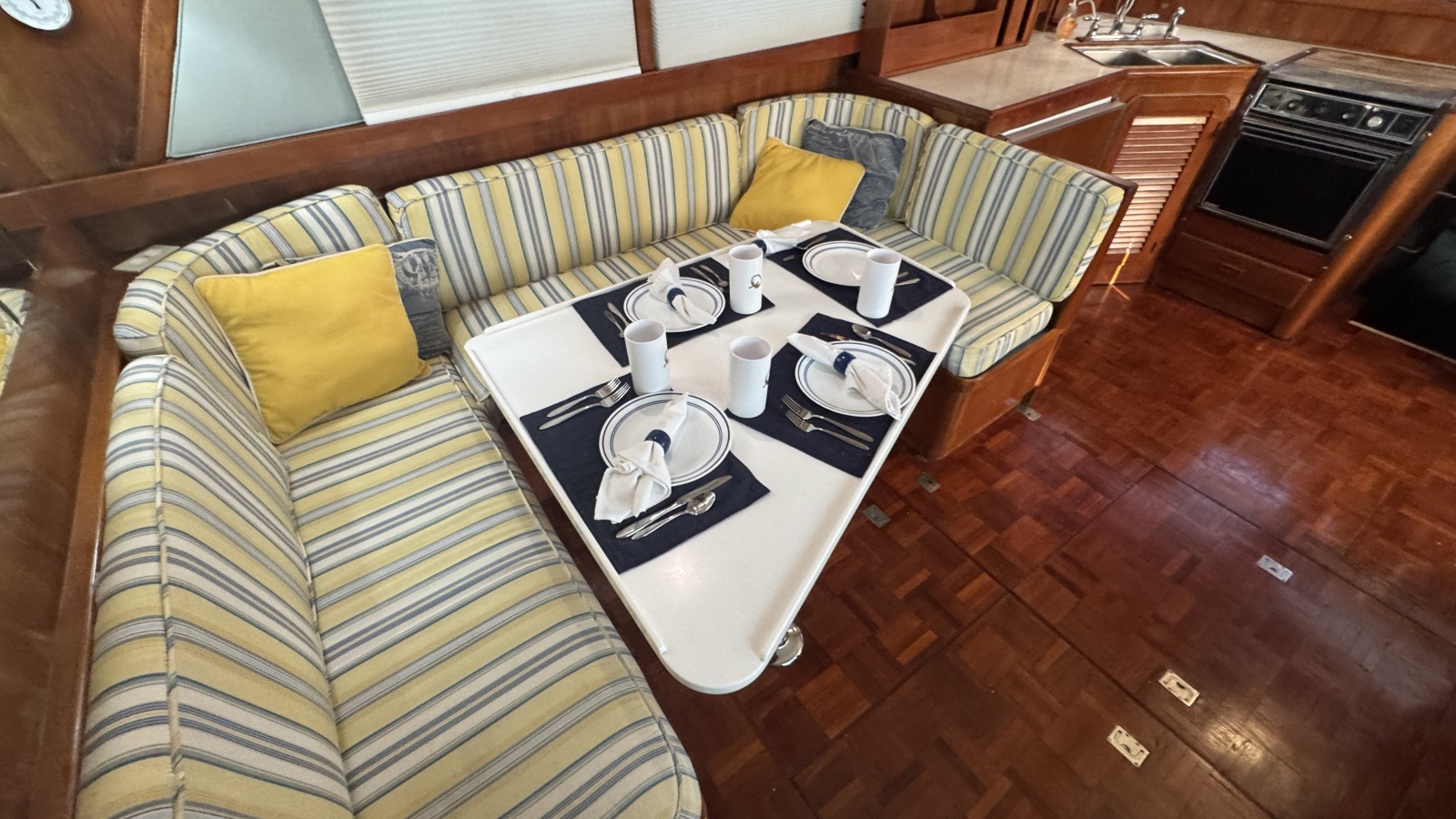 Dinette Seating