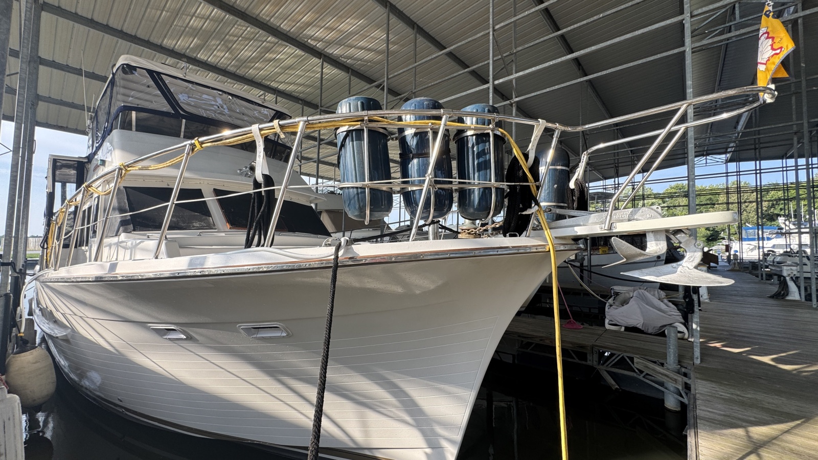 Exterior Starboard Profile View