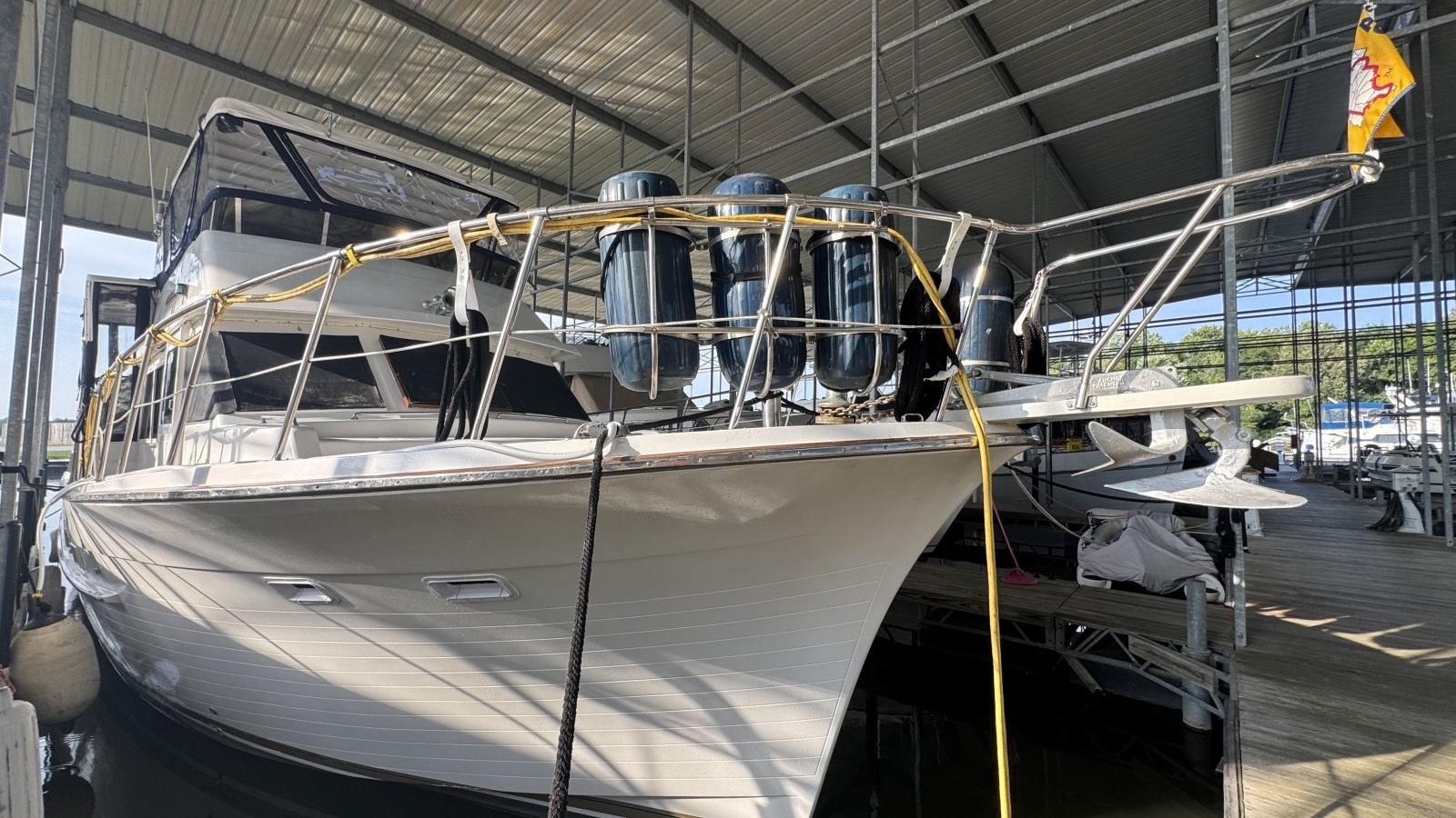 Exterior Starboard Profile View