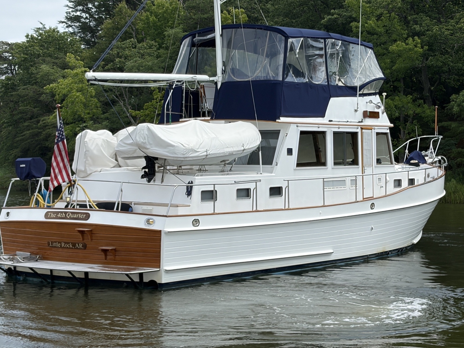 2004 Grand Banks 46 Classic